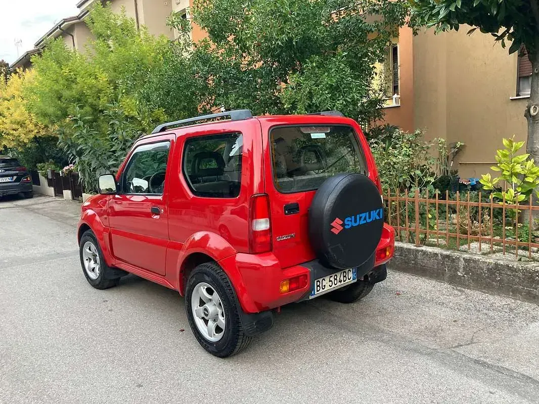 Usata Suzuki Jimny 80 CV (58 kW) 2000 Rosso SUV