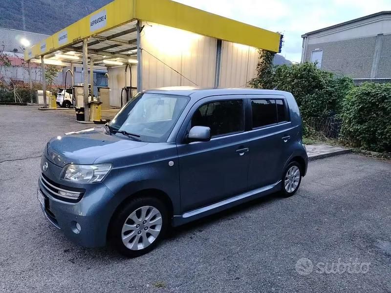 Usata Daihatsu Materia HIRO 103 CV (75 kW) 2010 Grigio Monovolume