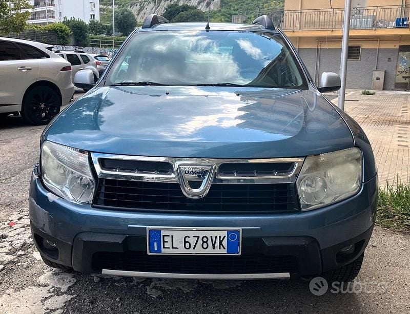 Usata Dacia Duster Lauréate 110 CV (80 kW) 2012 Blu SUV