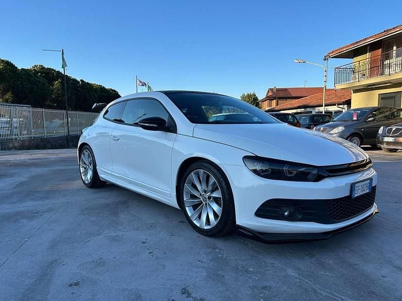 Usata VW Scirocco 160 CV (117 kW) 2010 Bianco Coupé