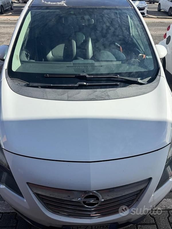 Usata Opel Meriva 110 CV (80 kW) 2012 Bianco Monovolume