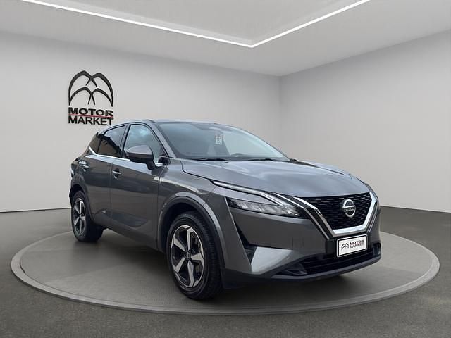 Begagnad Nissan Qashqai N-Connecta 140 HK (102 kW) 2021 Grå SUV