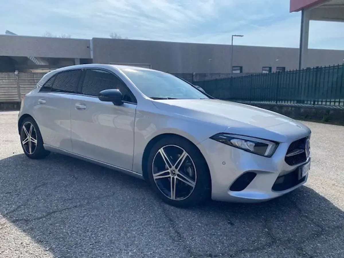Usata Mercedes A200 150 CV (110 kW) 2020 Argento Berlina