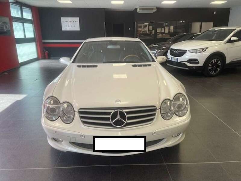 Usata Mercedes SL500 306 CV (225 kW) 2004 Bianco madreperla Cabrio