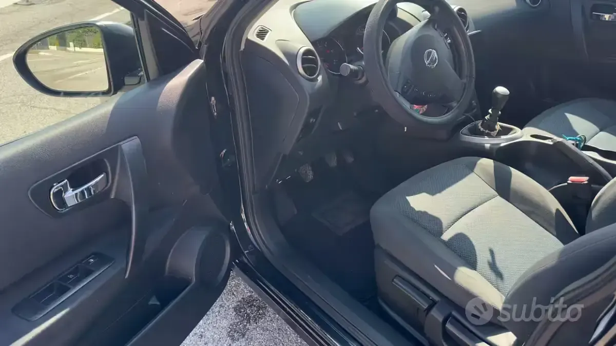 Usata Nissan Qashqai 110 CV (80 kW) 2014 Nero SUV