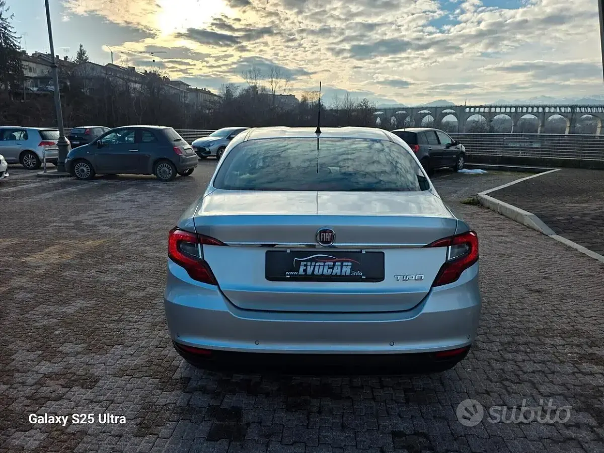 Usata Fiat Tipo 120 CV (88 kW) 2016 Grigio Berlina