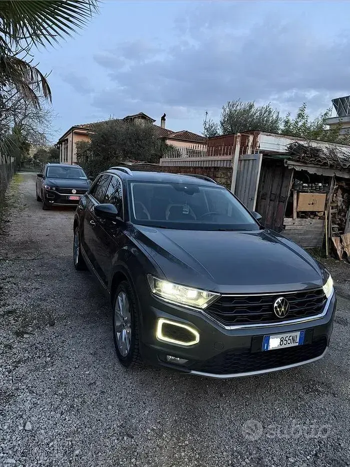 Usata VW T-Roc Advance 150 CV (110 kW) 2021 Grigio SUV
