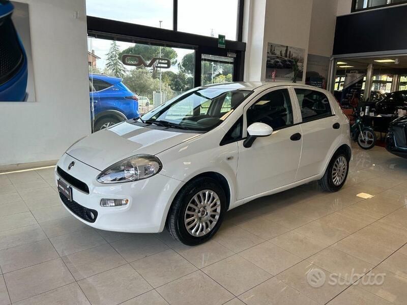 Usata Fiat Punto Street 69 CV (50 kW) 2017 Bianco Utilitaria