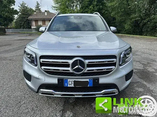 Usata Mercedes GLB200 Premium 150 CV (110 kW) 2021 Grigio SUV