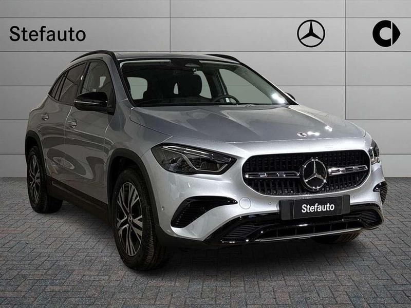 Argento hightech Nuova 2026 Mercedes GLA180 Advanced Plus SUV | 43.200 € (Ottimo prezzo) - Immagine 1/4