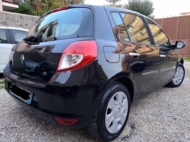 Usata Renault Clio II 74 CV (54 kW) 2011 Nero Berlina
