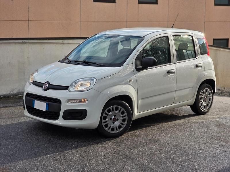 Usata Fiat Panda Cross Cross 69 CV (50 kW) 2021 Bianco Utilitaria