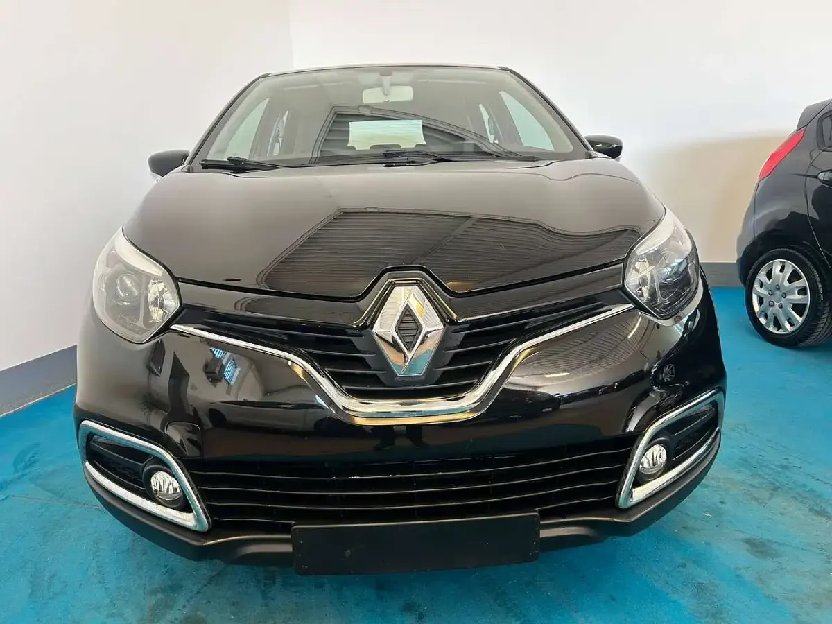 Usata Renault Captur 90 CV (66 kW) 2014 Nero SUV
