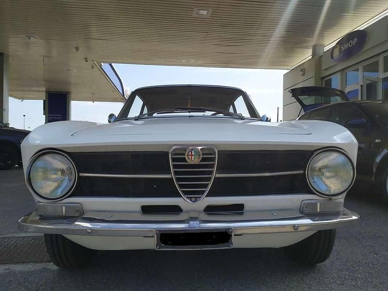Usata Alfa Romeo GT Junior 88 CV (64 kW) 1973 Bianco Coupé