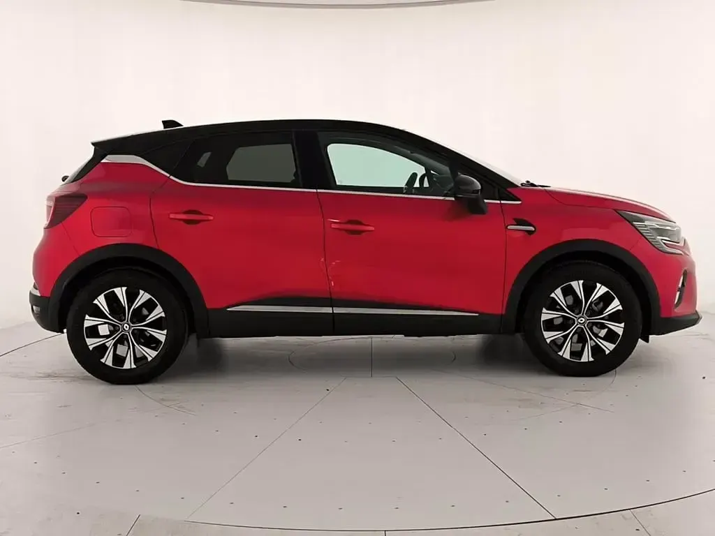 Usata Renault Captur Equilibre 143 CV (105 kW) 2024 Rosso SUV