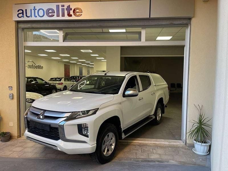 Usata Mitsubishi L200 150 CV (110 kW) 2020 Bianco Pick-up