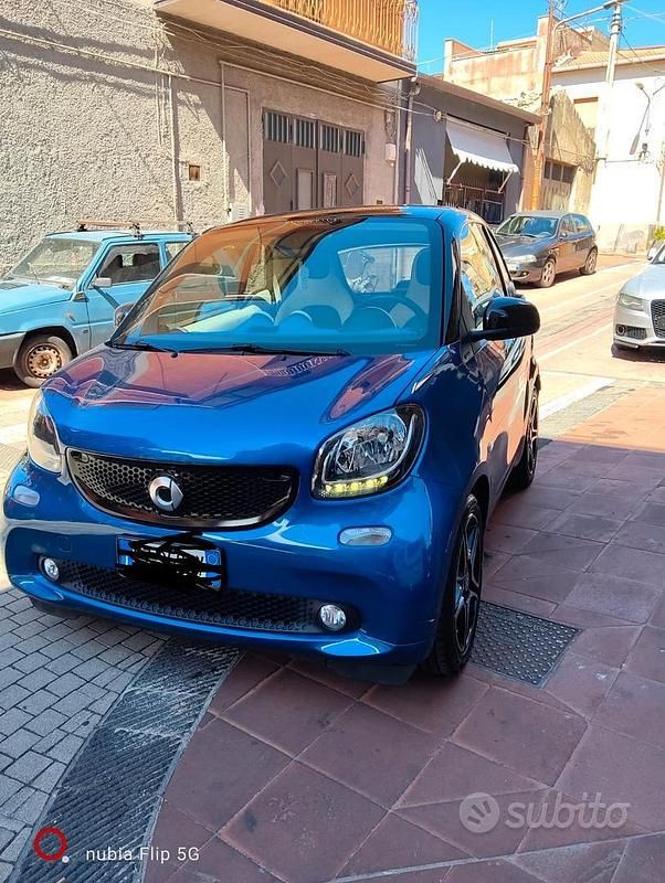 Blu Usata 2016 Smart ForFour Due volumi | 9800 € (Buon prezzo) - Immagine 1/4