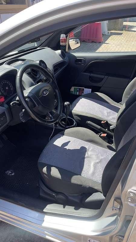 Usata Ford Fiesta 75 CV (55 kW) 2008 Utilitaria