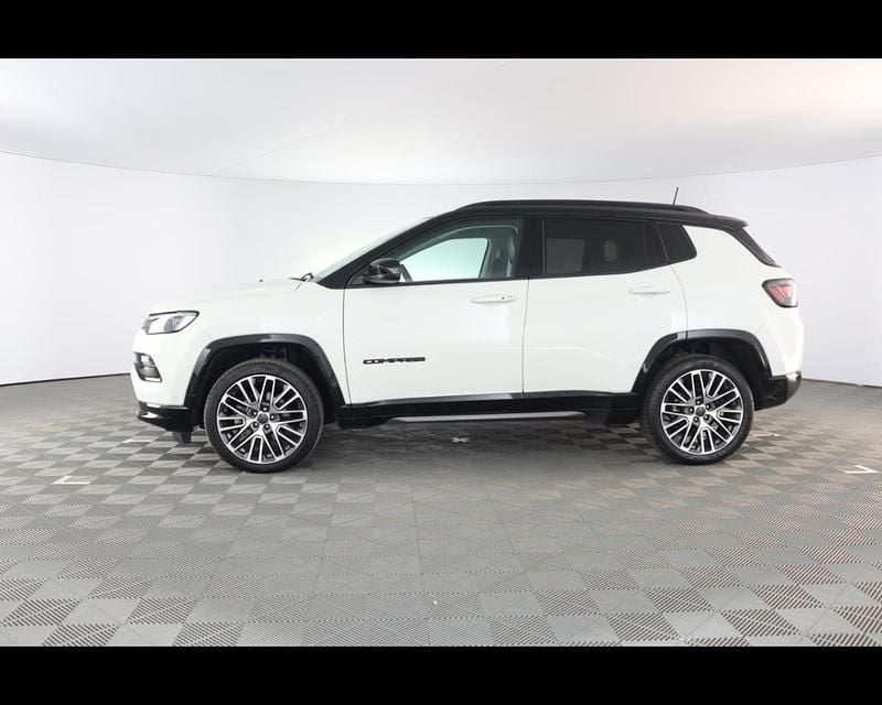 Usata Jeep Compass Summit 131 CV (96 kW) 2024 Bianco / pastello SUV