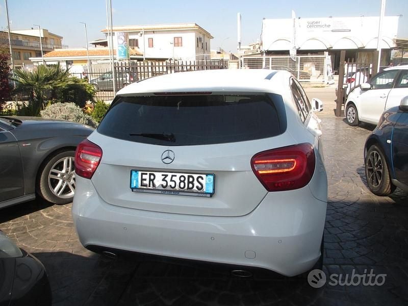 Usata Mercedes A180 Premium 122 CV (89 kW) 2013 Bianco Berlina