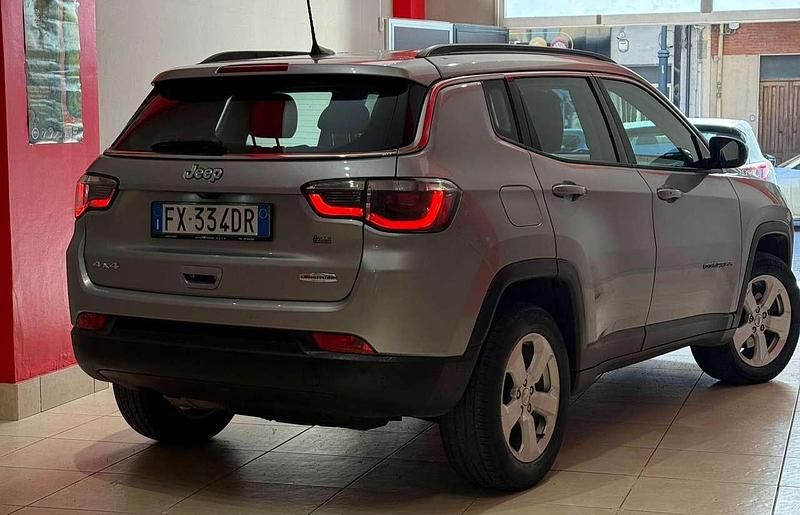 Käytetty Jeep Compass Limited 140 HP (102 kW) 2019 Hopea Katumaasturi