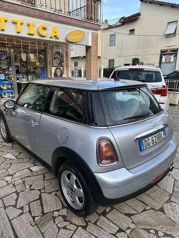 Usata Mini ONE Chili 95 CV (69 kW) 2007 Utilitaria