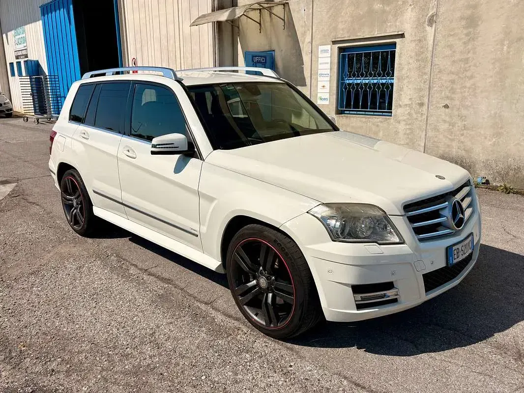 Usata Mercedes GLK250 204 CV (150 kW) 2010 Bianco SUV