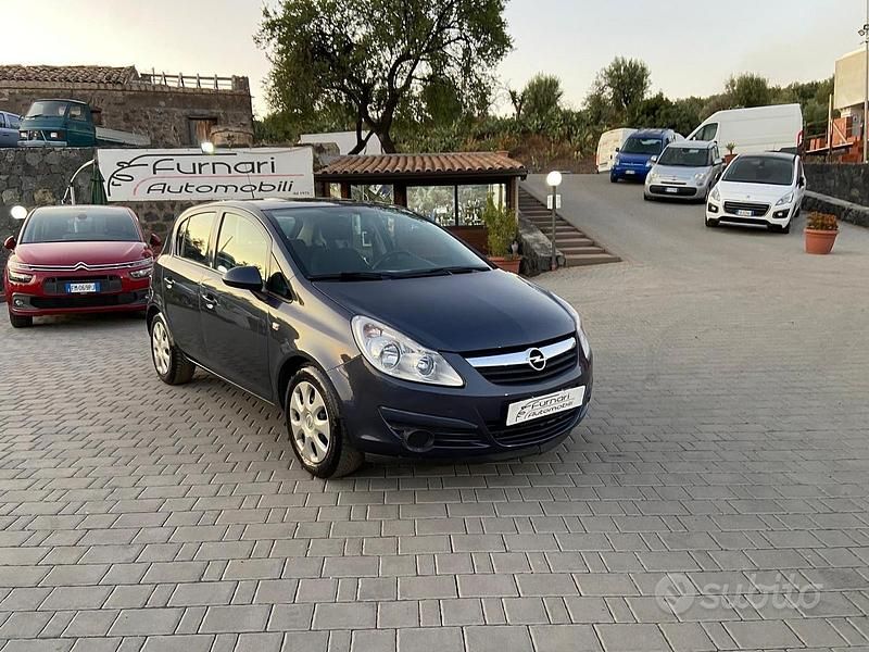 Usata Opel Corsa Enjoy 80 CV (58 kW) 2009 Blu Berlina