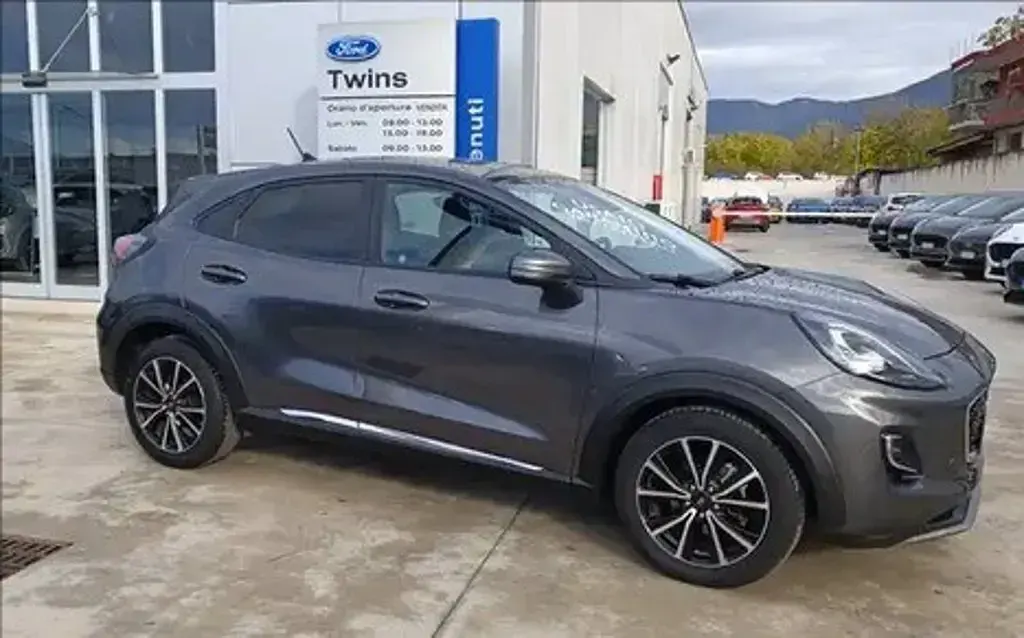 Usata Ford Puma Titanium 125 CV (91 kW) 2022 Magnetic grey (metallizzato) SUV