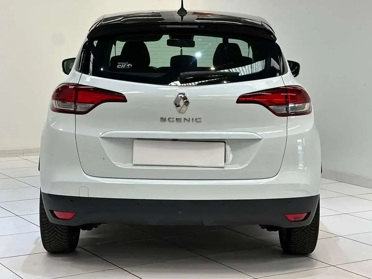 Usata Renault Scénic IV 110 CV (80 kW) 2018 Bianco Monovolume