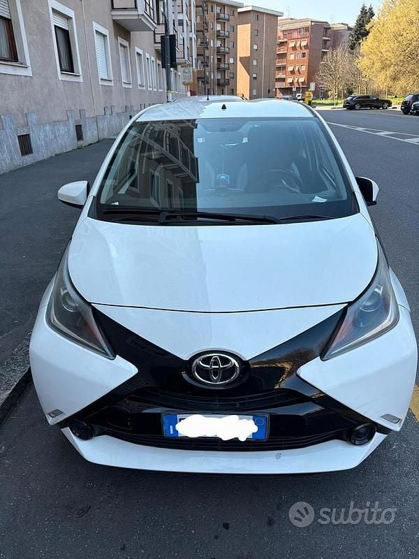 Brugt Toyota Aygo 69 HK (50 kW) 2017 Hvid Hatchback