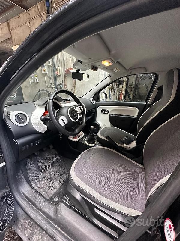 Usata Renault Twingo 2018 Nero Utilitaria