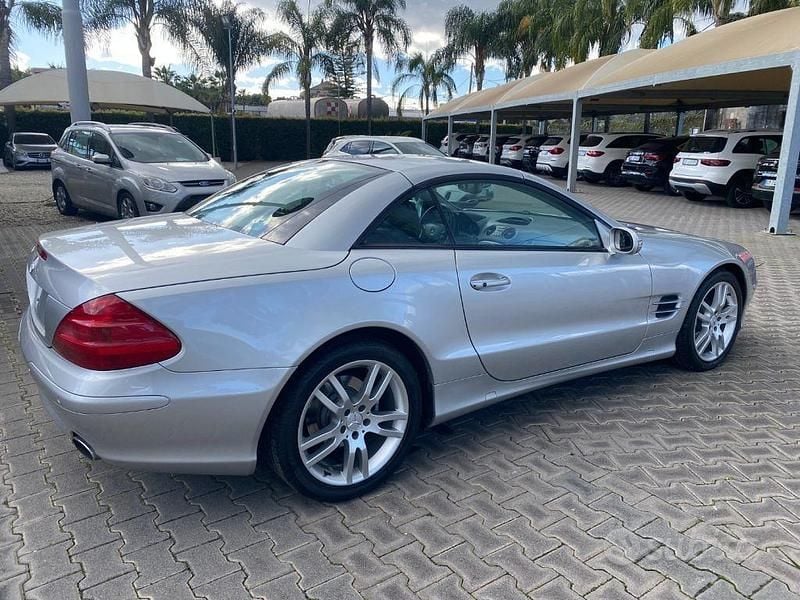 Usata Mercedes SL350 244 CV (179 kW) 2003 Grigio Cabrio