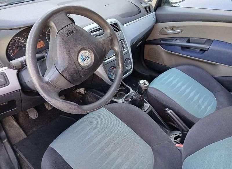 Usata Fiat Grande Punto Dynamic 75 CV (55 kW) 2006 Utilitaria