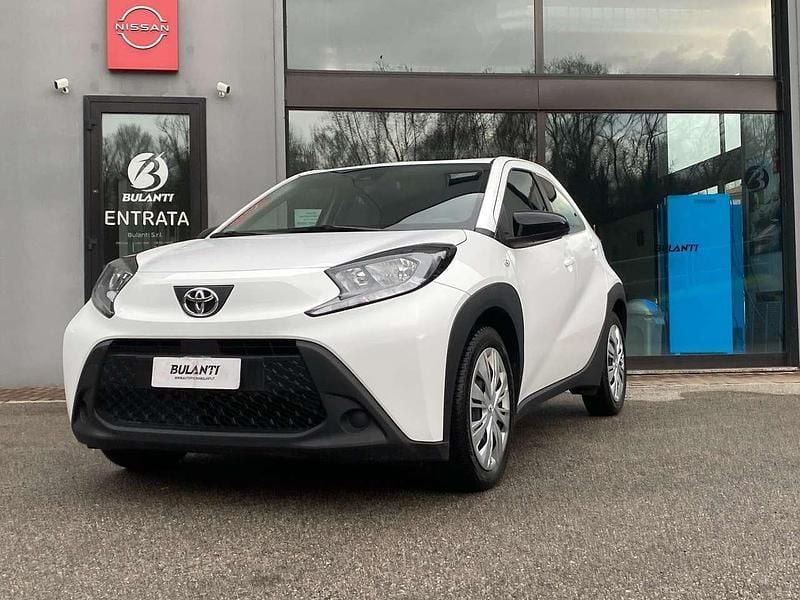 Usata Toyota Aygo X Active 72 CV (52 kW) 2023 Bianco SUV