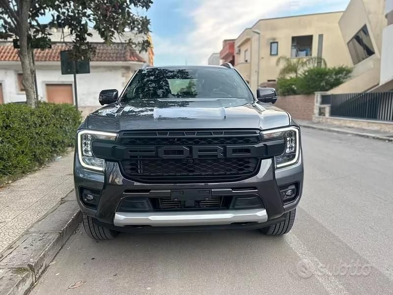 Usata Ford Ranger Wildtrack 205 CV (150 kW) 2024 Grigio Pick-up