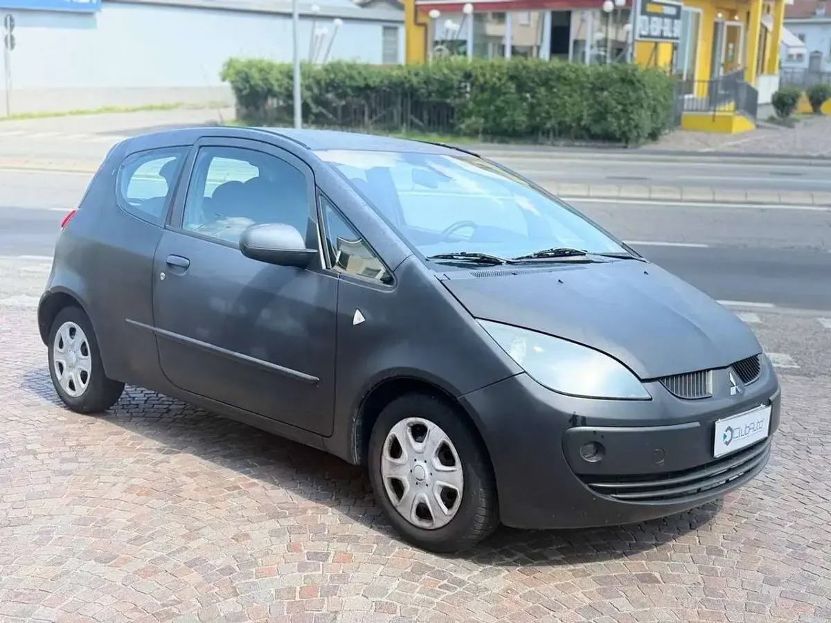 Usata Mitsubishi Colt Inform 75 CV (55 kW) 2009 Nero Utilitaria