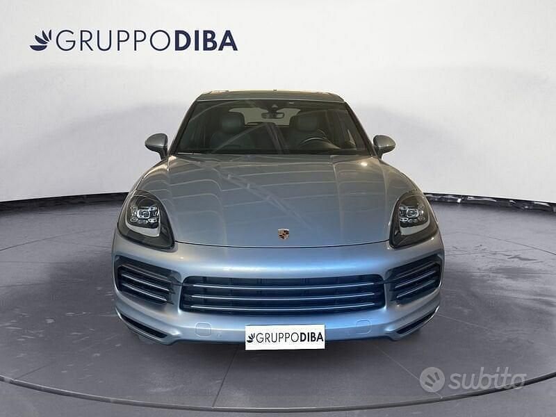 Usata Porsche Cayenne 462 CV (339 kW) 2019 Grigio SUV