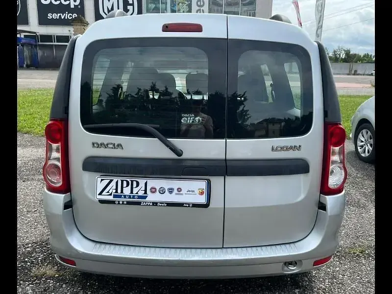 Usata Dacia Logan MCV 84 CV (61 kW) 2013 Argento Monovolume