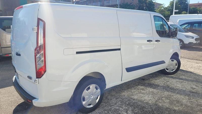 Usata Ford Transit Custom Trend 131 CV (96 kW) 2021 Bianco / pastello Berlina