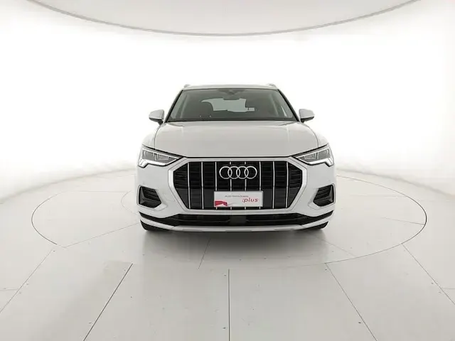 Usata Audi Q3 Advanced Plus 150 CV (110 kW) 2022 Bianco ghiaccio metallizzato SUV