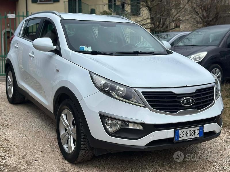 Usata Kia Sportage Active 116 CV (85 kW) 2011 Bianco SUV