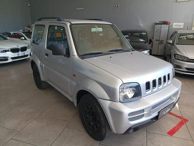 Usata Suzuki Jimny 82 CV (60 kW) 2002 Grigio SUV