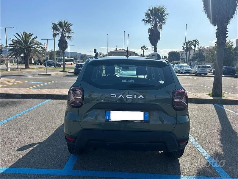 Usata Dacia Duster Essentiel 116 CV (85 kW) 2023 Verde SUV