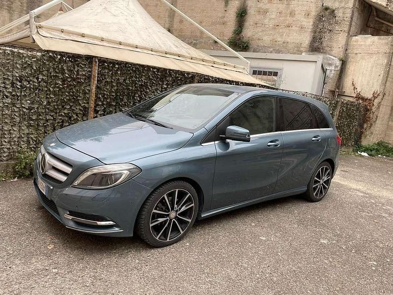 Usata Mercedes B200 Executive 136 CV (100 kW) 2014 Monovolume
