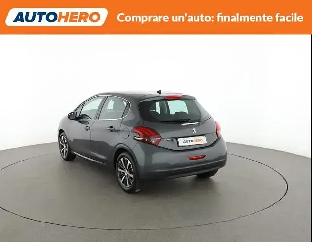 Usata Peugeot 208 Allure 82 CV (60 kW) 2016 Grigio Utilitaria