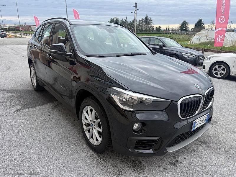 Usata BMW X1 150 CV (110 kW) 2017 Nero SUV