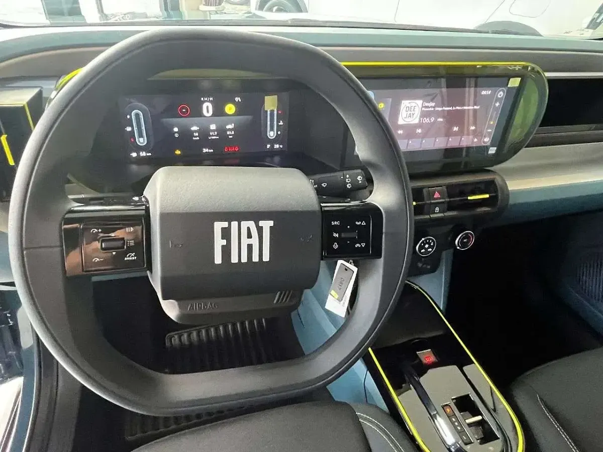 Nuova Fiat Grande Panda Icon 101 CV (74 kW) 2026 Blu Utilitaria