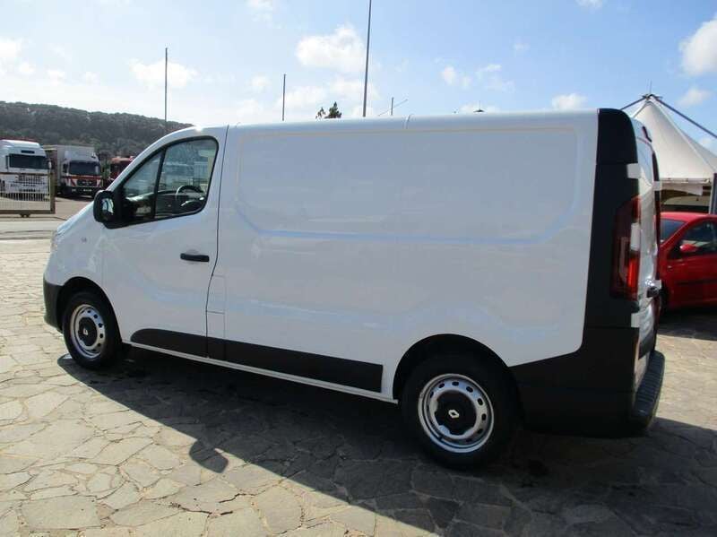Usata Renault Trafic 125 CV (91 kW) 2018 Bianco Monovolume
