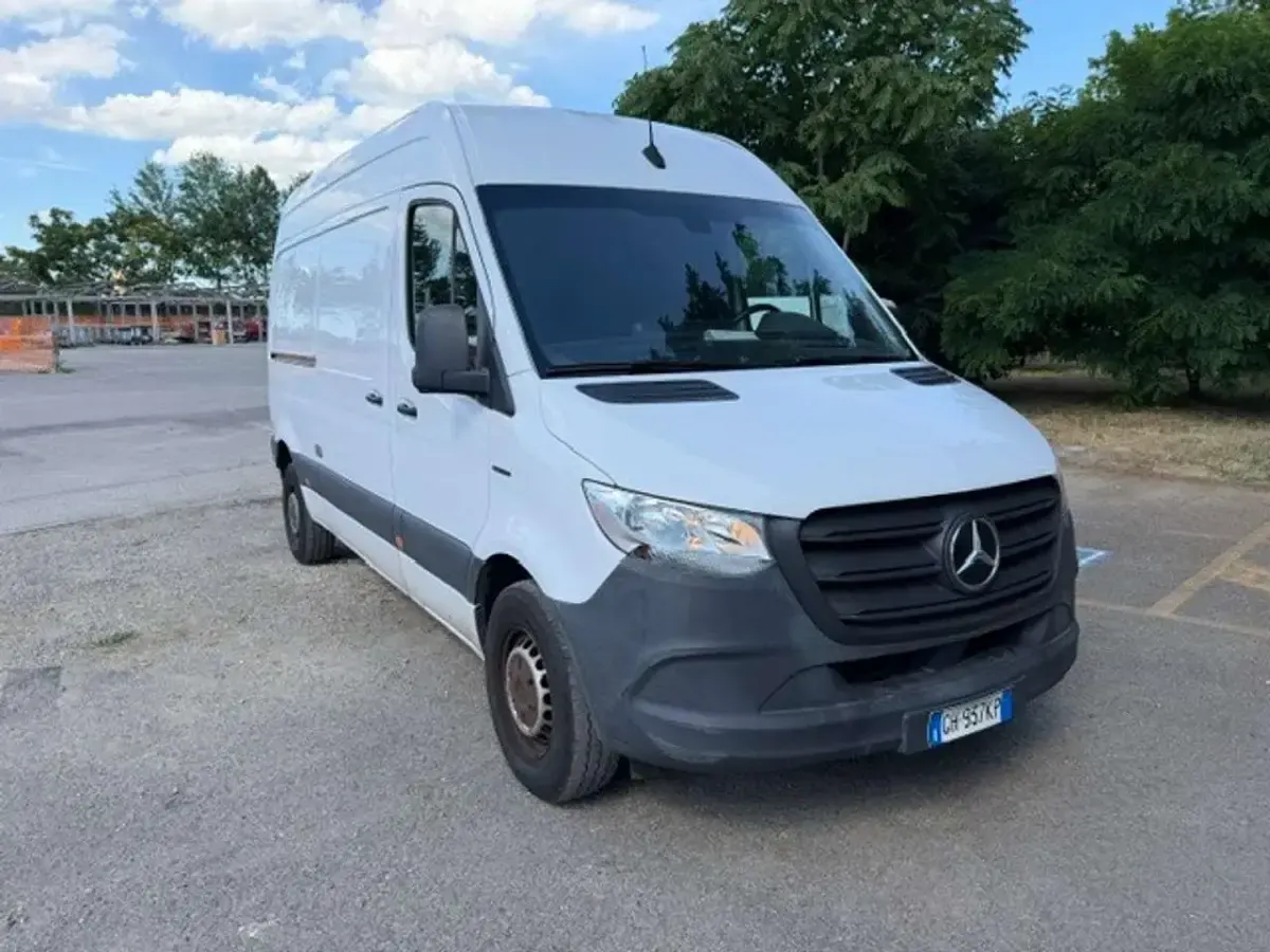 Usata Mercedes E-Sprinter 88 kW (120 CV) 2021 Bianco Furgone